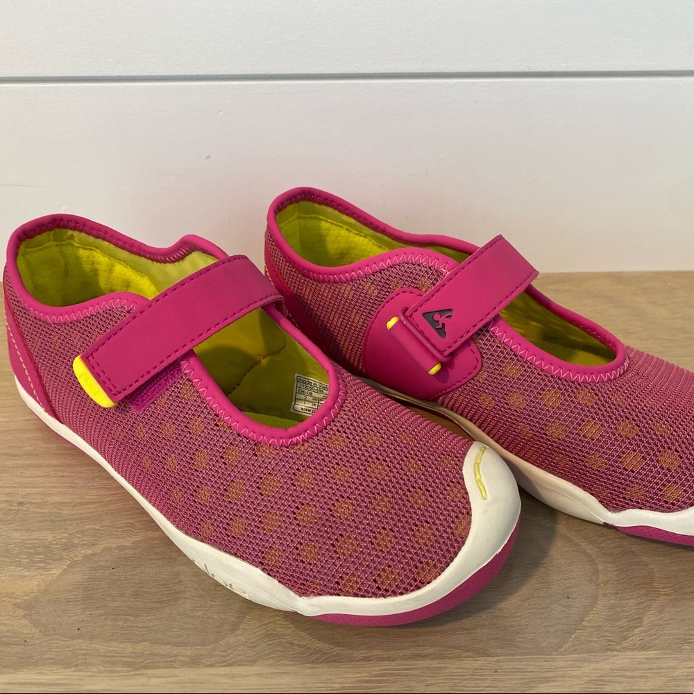 Plae Chloe Pink Girls Shoes, Size 2Y, NWOB